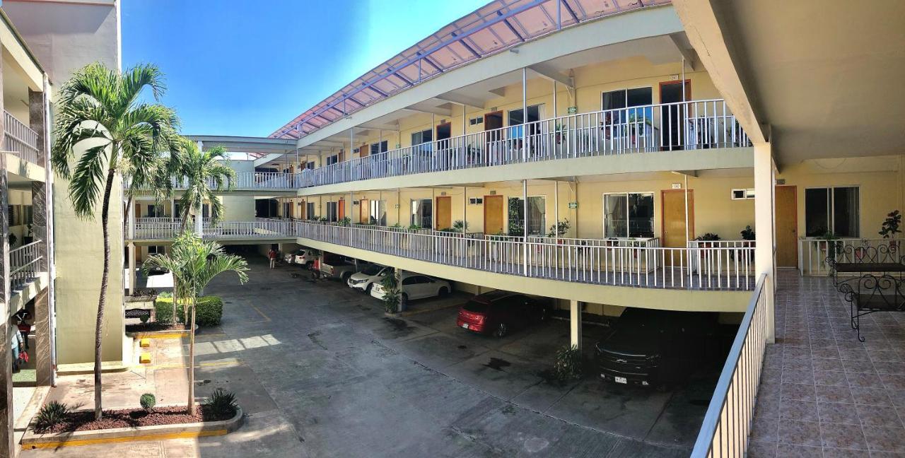 Hotel Del Camino Real El Grullo Kültér fotó
