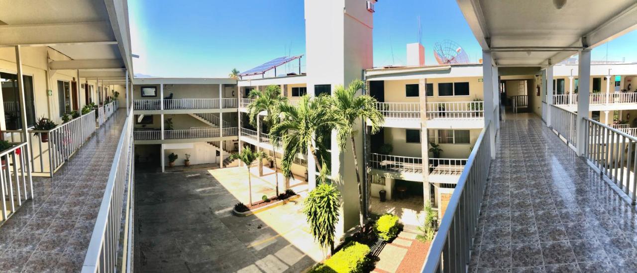 Hotel Del Camino Real El Grullo Kültér fotó
